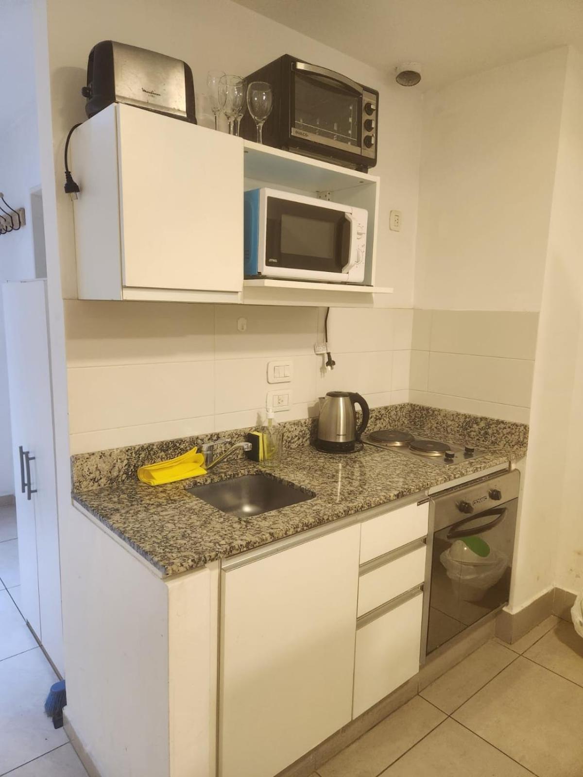 Apartment Guemes Y Bulnes 1b *